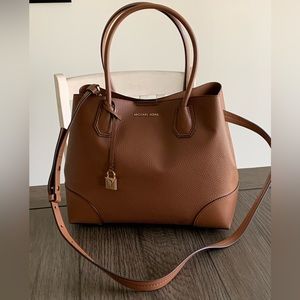 Michael Kors Mercer Gallery Medium Tote In Brown 38F1GZ5T6L.